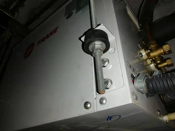 卧龙空调维修售后服务中心