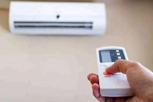 卧龙空调维修电话在哪里找